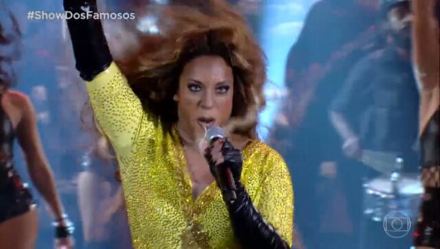 Reprodução de cena do programa 'Domingão do Faustão'/Globo A Globo foi criticada nas redes sociais após a comediante Helga Nemeczyk fazer blackface para se apresentar como Beyoncé no 'Show dos Famosos'