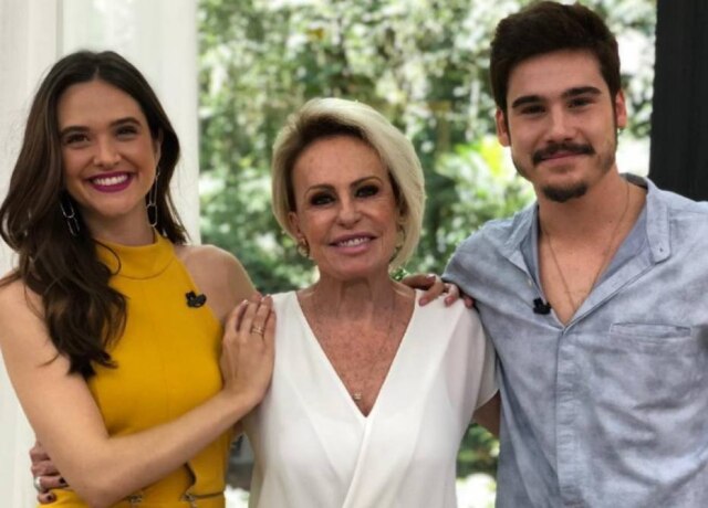 Twitter/@MaisVoce_Globo Ana Maria Braga recebeu Nicolas Prattes e Juliana Paiva no 'Mais Você'.