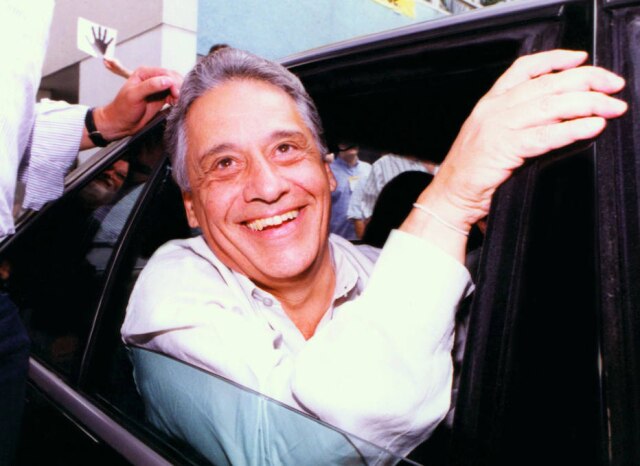 Célos Júnior/Estadão Na eleição presidencial de 1994, o candidato do PSDB, Fernando Henrique Cardoso venceu a disputa em 1º turno, com 54,24% dos votos. Luiz Inácio Lula da Silva, do PT, foi o segundo mais votado com 27,07% dos votos. Enéas Carneiro, do PRONA, obteve 7,38%.