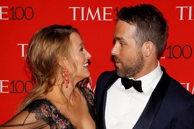 Reuters / Carlo Allegri Em post no Instagram, a atriz Blake Lively fez brincadeira com seu marido Ryan Reynolds.