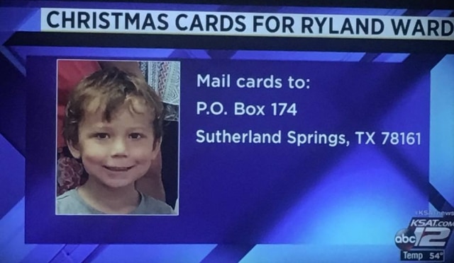 Reprodução/KSAT TV Ryland, sobrevivente de tiroteio em igreja no Texas que deixou 26 mortos, está recebendo cartões de Natal.