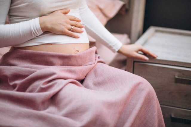 Freepik / @senivpetro Aborto espontâneo, que atinge de 15% a 20% das gestações, também exige lidar com o luto após uma perda
