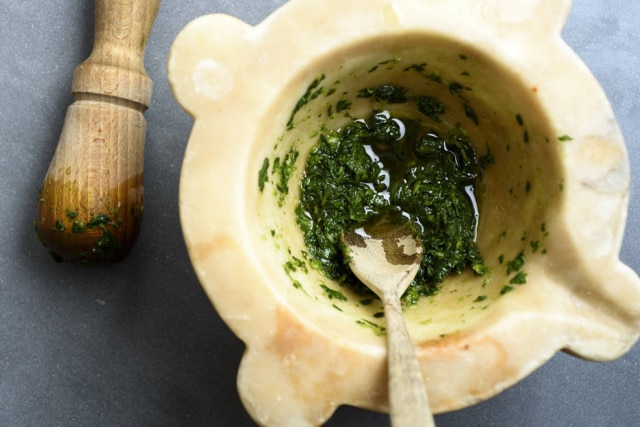 Karsten Moran/NYT Pesto é uma técnica – “pestar” significa amassar com pilão