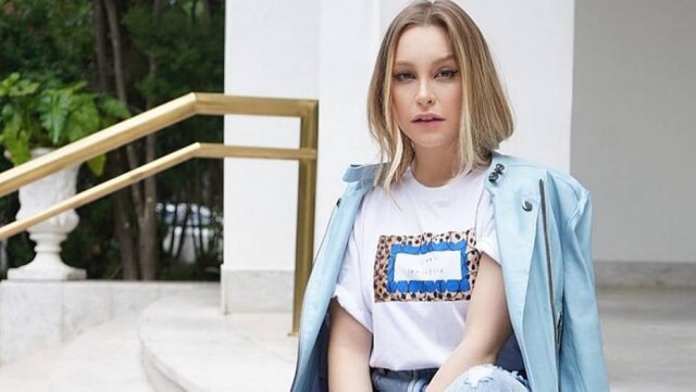 Instagram/@carladiaz Em seu perfil nas redes sociais, Carla Diaz relembrou diagnóstico do câncer da tireóide e fez longo desabafo sobre a doença.