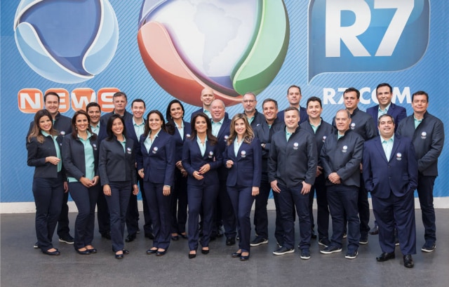 Divulgação Record O uniforme olimpíco da Record também seguiu uma linha conservadora