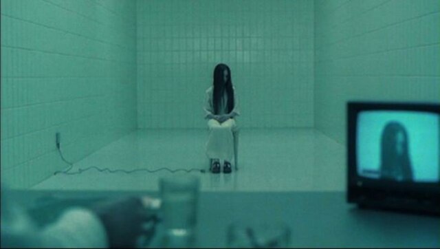 Reprodução de cena de 'O Chamado' (2002) Daveigh Chase interpretou Samara em 'O Chamado' (2002)
