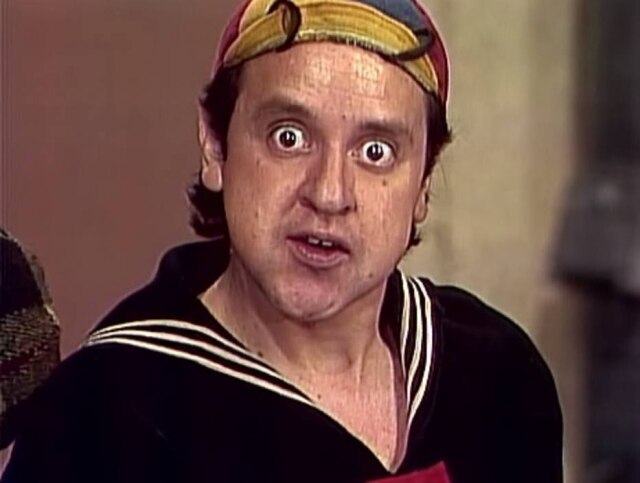 Reprodução de 'Chaves' (1971) / SBT Um dos personagens mais queridos do programa, era filho de Dona Florinda e sempre recorria à mãe em momentos de apuros.