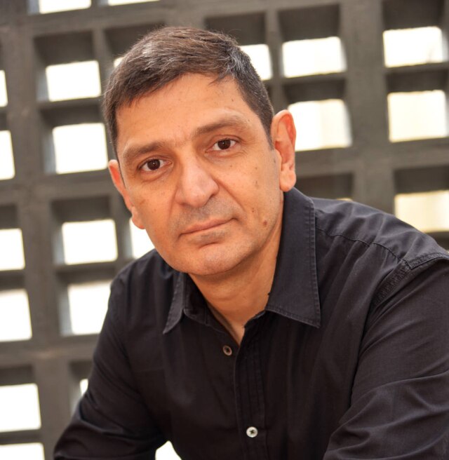 Carlos Guerriero O designer Marco Aurélio Pulchério, da Marco 500