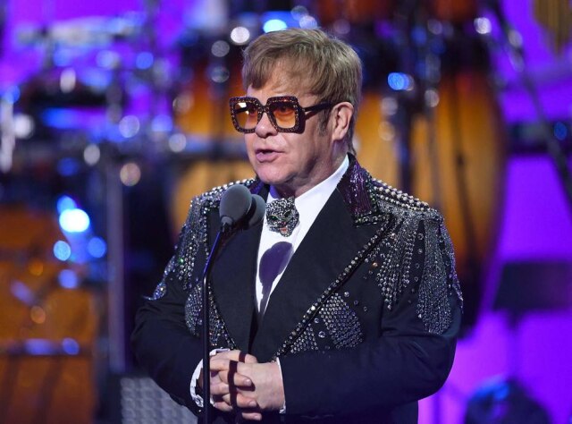 Angela Weiss / AFP Documentário produzido pela Disney+ vai contar a carreira de Elton John e mostrar os últimos shows ao vivo do cantor.