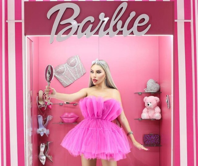 Taht Istanbul Jessica Alves fez ensaio fotográfico como Barbie.