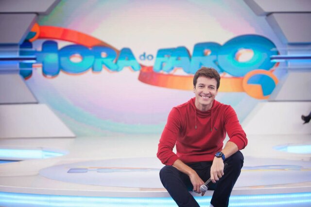 Divulgação/Record O apresentador Rodrigo Faro.