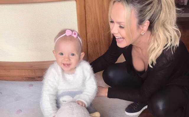 Instagram / @eliana Eliana e sua filha, Manuela.