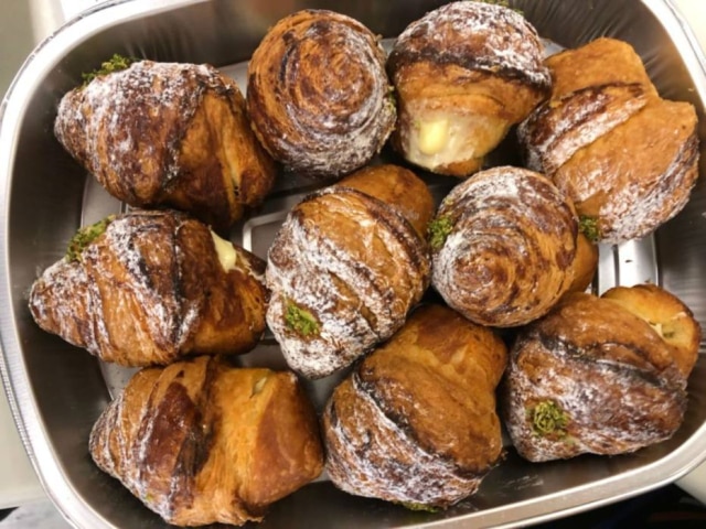 Renata Mesquita|Estadão Cruffin. Mistura de croissant e muffin com creme de limão, novidade da confeitaria