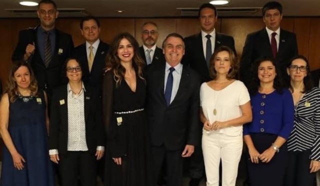 Instagram / @lucianagimenez Luciana Gimenez e Jair Bolsonaro durante café da manhã com jornalistas e apresentadores em Brasília.