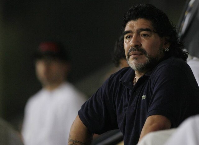 Jumana El Heloueh/Reuters Foto de junho de 2011 mostra Diego Maradona como técnico do Al Wasl na final contra o Sharjah FC, em Dubai.