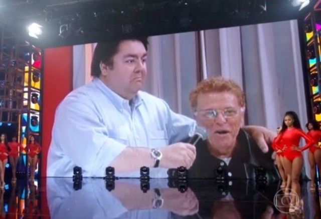 Reprodução/TV Globo Fausto Silva presta homenagem ao diretor Maurício Sherman, que morreu aos 88 anos de idade.