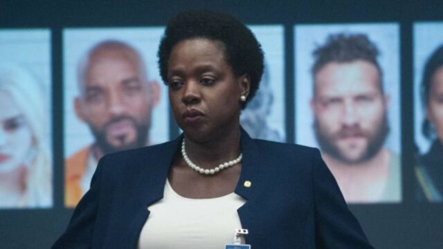 Warner Bros. Pictures A atriz Viola Davis em cena do filme 'Esquadrão Suicida' no papel da diretora Amanda Waller.