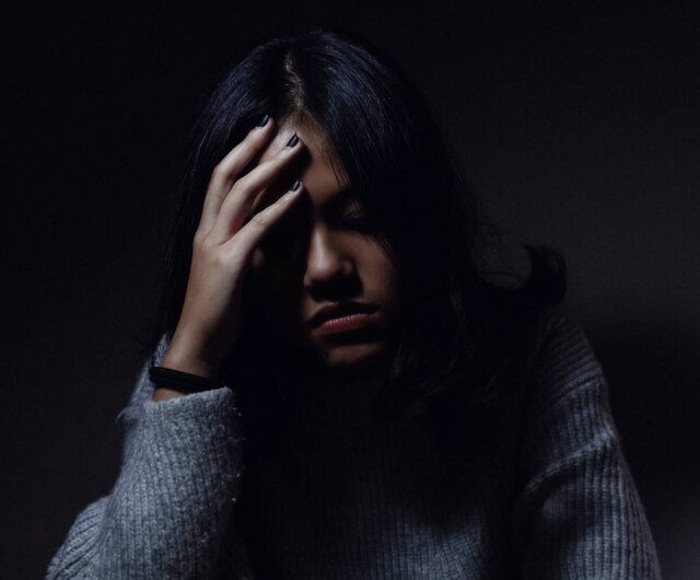 Anh Nguyen/Unsplash Enxaqueca afeta 30 milhões de brasileiros.