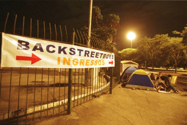 Samir Baptista / Estadão Fila do show dos Backstreet Boys no sambódromo do Anhembi em 2001.