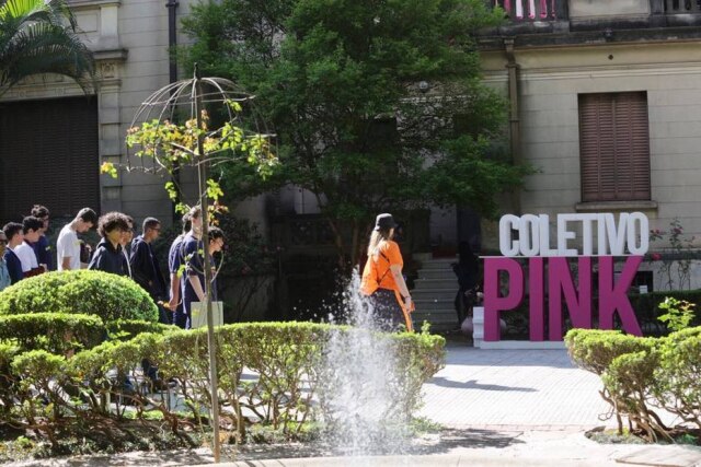 André Velozo Coletivo Pink abre as portas na Casa das Rosas, em São Paulo, no segundo ano consecutivo do projeto.