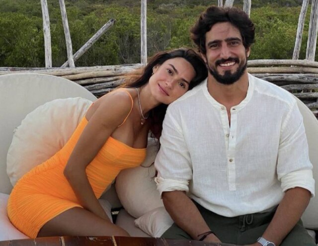 Instagram/@renatogoess Os atores Thaila Ayala e Renato Góes, pais do pequeno Francisco, que nasceu nesta quarta-feira