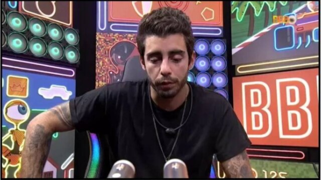 Globo Pedro Scooby no confessionário