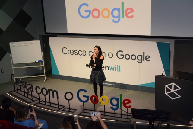 Rebeca Ribeiro/Google/Divulgação Maitê Schneider, do Transempregos, durante edição do Womenwill para mulheres transexuais e travestis.