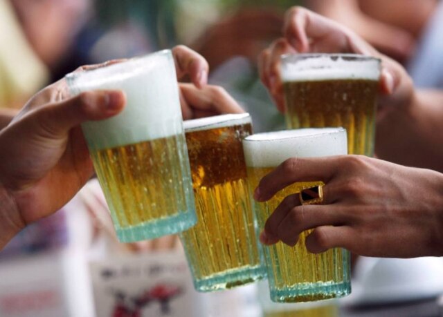 Kham|Reuters Traga seus amigos para o mundo das cervejas especiais.