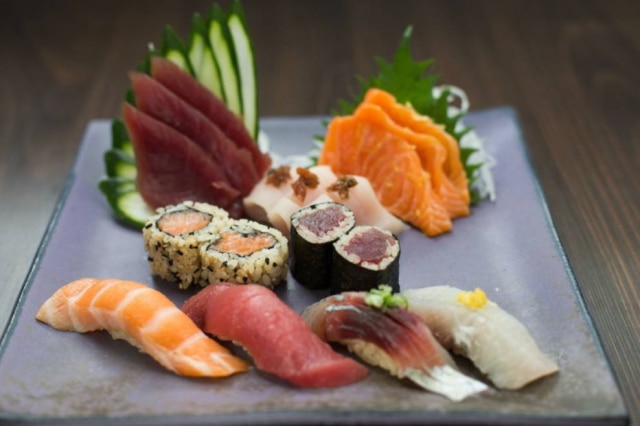 Combinado de sushi e sashimi do novo Huto Kohi