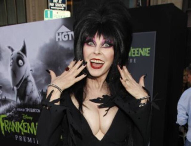 REUTERS/Mario Anzuoni A atriz Cassandra Peterson, a eterna 'Elvira'