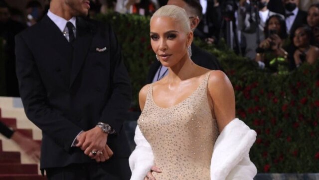 REUTERS/Andrew Kelly Kim Kardashian durante o Met Gala, em 2 de maio de 2022, quando usou o vestido icônico da atriz Marilyn Monroe.