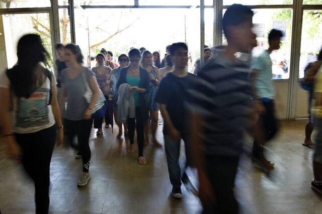 Sergio Castro/Estadão Pesquisa revelou que grande parte dos jovens tolera a violência em um relacionamento