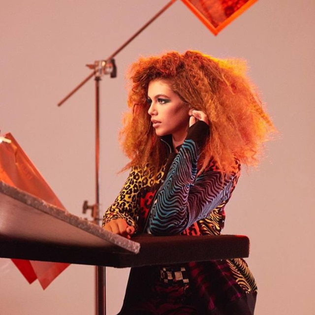 Divulgação Aos 15 anos, Kaia Gerber é o novo rosto da Marc Jacobs Beauty.
