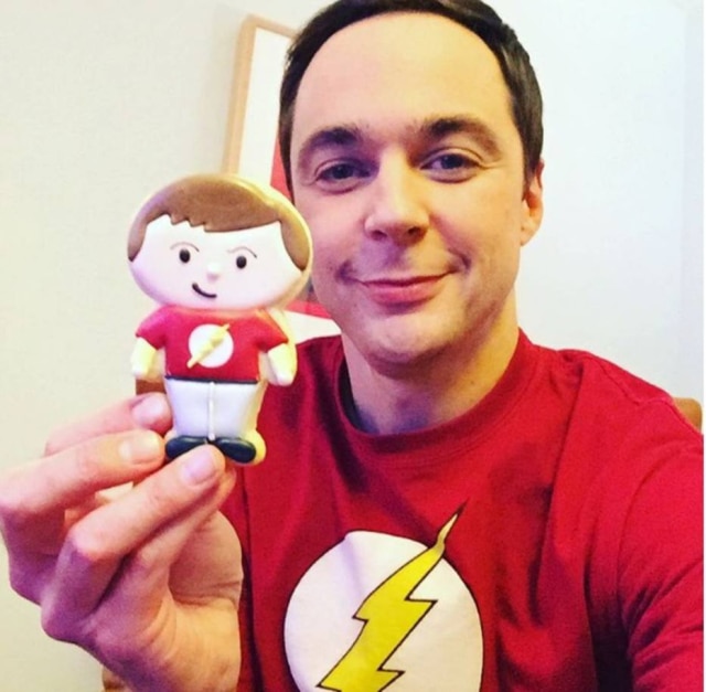 Reprodução / Instagram Jim Parsons como Sheldon Cooper