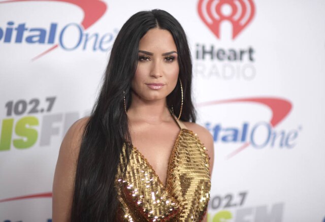 Richard Shotwell/Invision/AP Demi Lovato comemorou seis anos de sobriedade e fez discurso emocionado durante show.