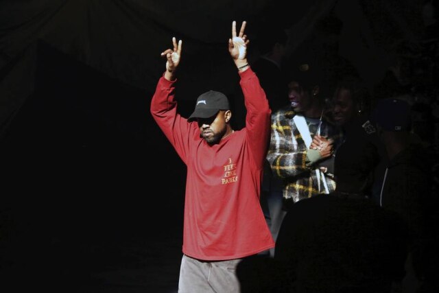 REUTERS/Andrew Kelly Kanye West durante o evento de lançamento da Yeezy Season 3 e do cd 'Life of Pablo'