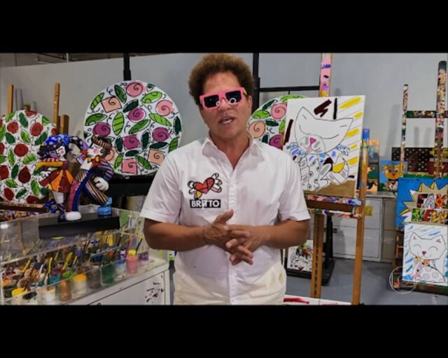 Rede Globo / Reprodução Trecho do depoimento que o artista Romero Britto enviou para o 'Conversa com Bial'