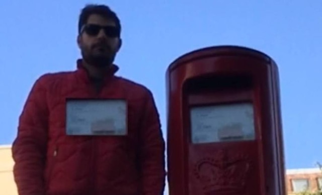 Instagram / @evaristocostaoficial Evaristo fazendo 'cosplay' de caixa de cosplay britânica