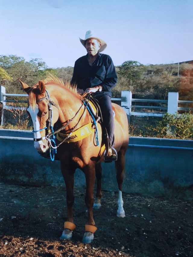 Reprodução/Nilton Fukuda/Estadão Seu Zé Almeida passa alguns meses por ano em sua fazenda em Socorro (PE), pertinho de onde nasceu.