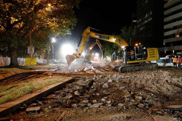 Facebook/Metro Tunnel Uma escavação durante a construção da expansão do metrô de Melbourne, na Austrália, desenterrou mais de mil dentes humanos
