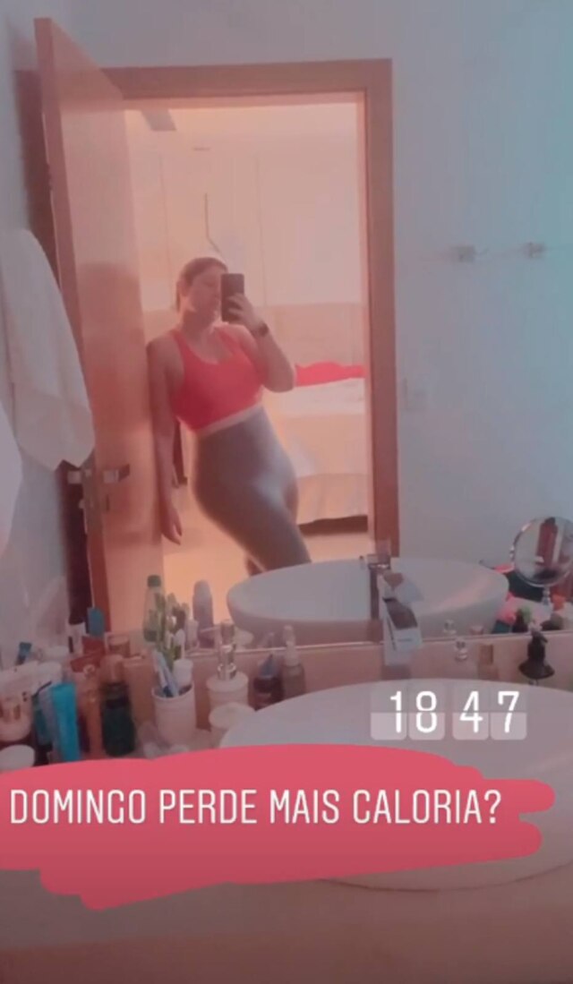 Instagram / @mariliamendoncacantora Marília Mendonça fez publicações brincando com o retorno às atividades físicas