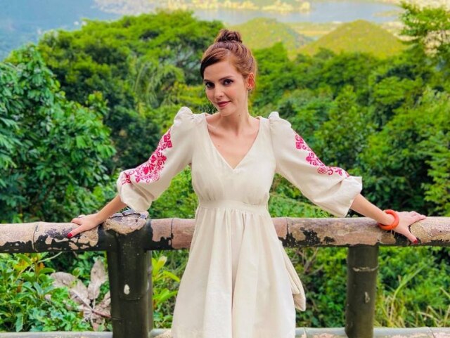 Pablo Escajedo/Multishow O Brasil será o palco das viagens de Titi Müller na nova temporada do 'Anota Aí'.