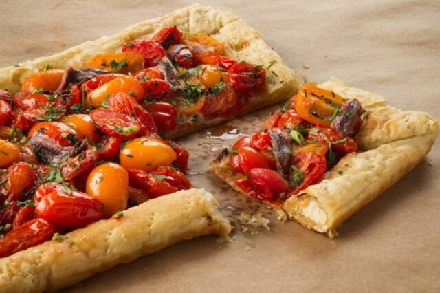Fernando Sciarra|Estadão Deliciosa torta toscana de tomate e anchova.