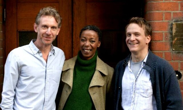 Divulgação Elenco de 'Harry Potter and the Cursed Child'. Da esquerda para a direita, Rony, Hermione e Harry.