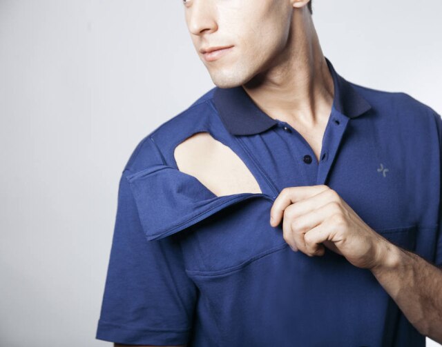 Care and Wear via The New YorkTimes A Care and Wear criou uma camiseta para pessoas que fazem uso de medicamentos injetáveis.