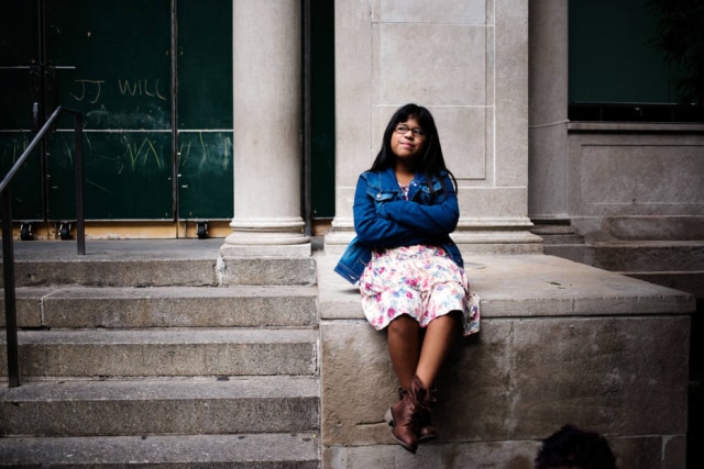 Hilary Swift / The New York Times Sarai Gonzalez, 11, posando para um retrato na Union Square, em Manhattan