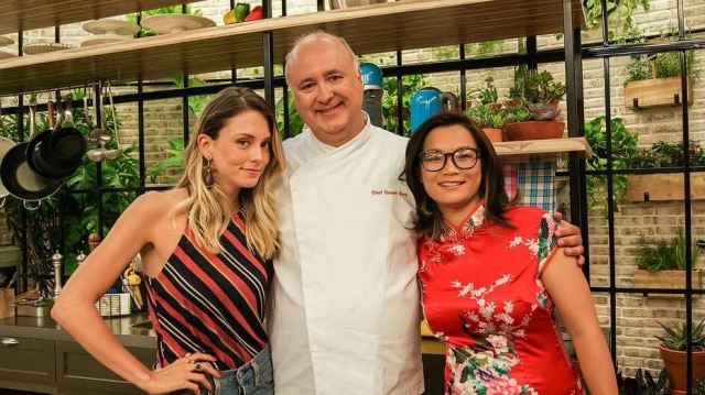 Instagram / @pu.jiang1 Apresentadores do programa 'Cozinha do Bork'