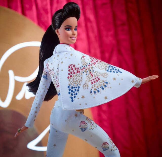 Mattel/Divulgação via REUTERS Edição especial da Barbie em homenagem a Elvis Presley.