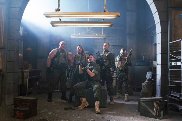 Netflix Sagasta (José Manuel Seda) é comandante das Forças Especiais do exército espanhol