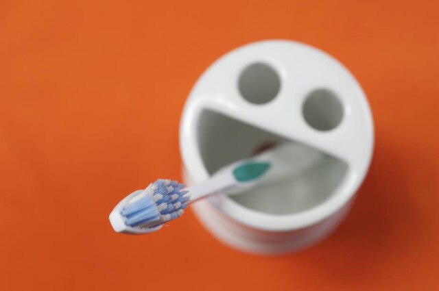 Nick Harris/ Creative Commons Pesquisa revela que escolher hábitos simples de felicidade que não demoram mais do que escovar os dentes pode melhorar nosso estado de espírito, nos deixar mais felizes, mais saudáveis e mais produtivos